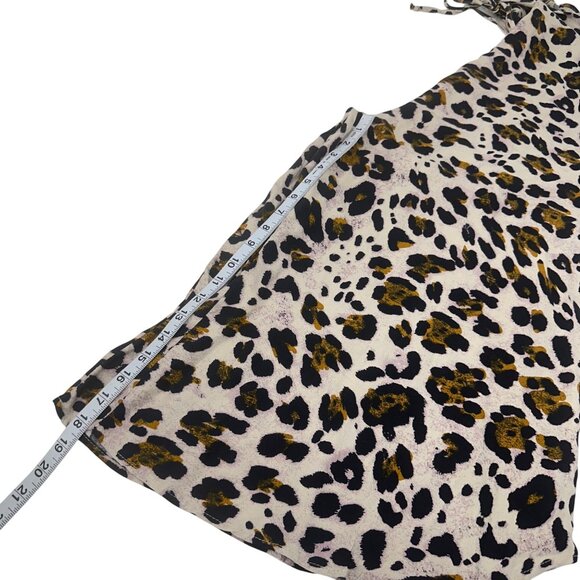 Urban Romantics Leopard Print Romper Jumsuit SZ L  Tie V Neck Flowing Silhouette - Picture 8 of 11